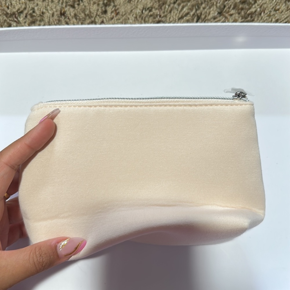 Dior cosmetic pouch - Picture 3 of 6